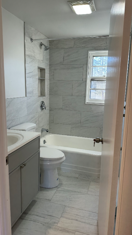 00 Circular Ave - Photo 4 of 11