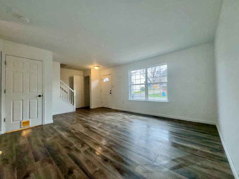 845 Blosser St - Photo 2 of 16