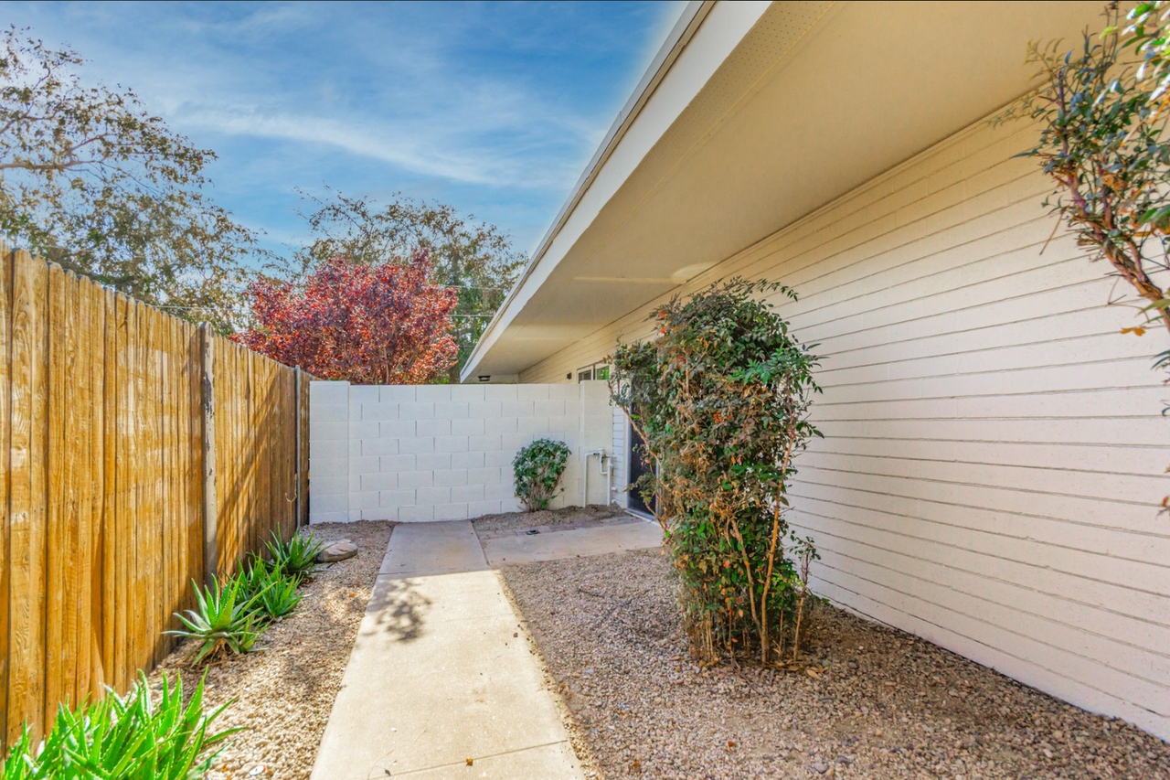 Mid-Century Gem Hidden in a Stunning, Historic Neighborhood! - Photo 6 of 36