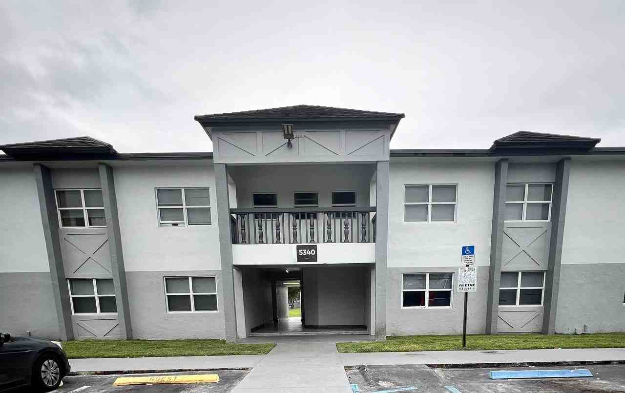 Deerfield Gardens Apartments - Photo 7 of 28