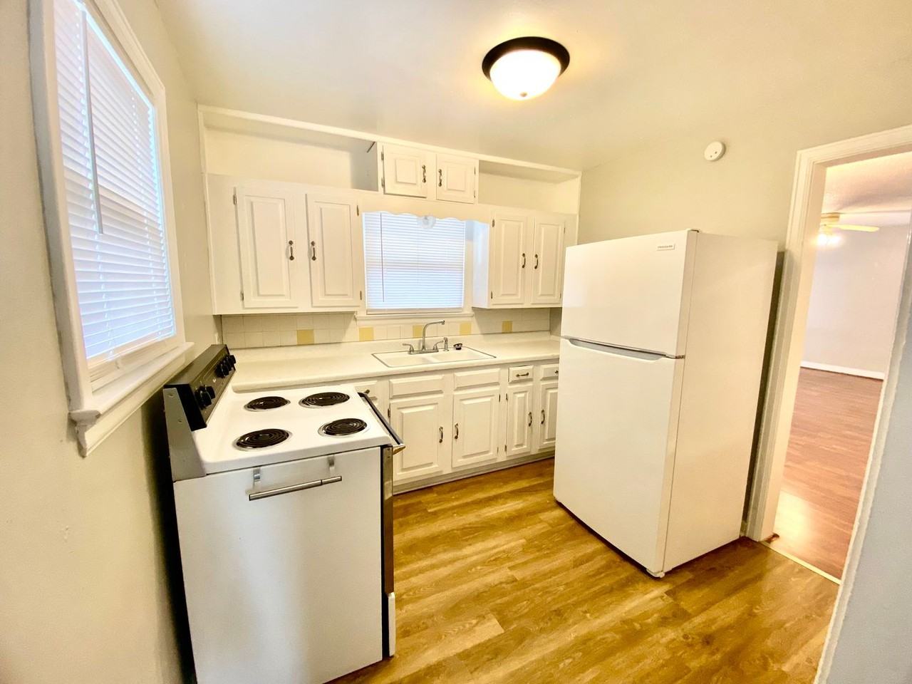 1908 6th Ave - Photo 3 of 12