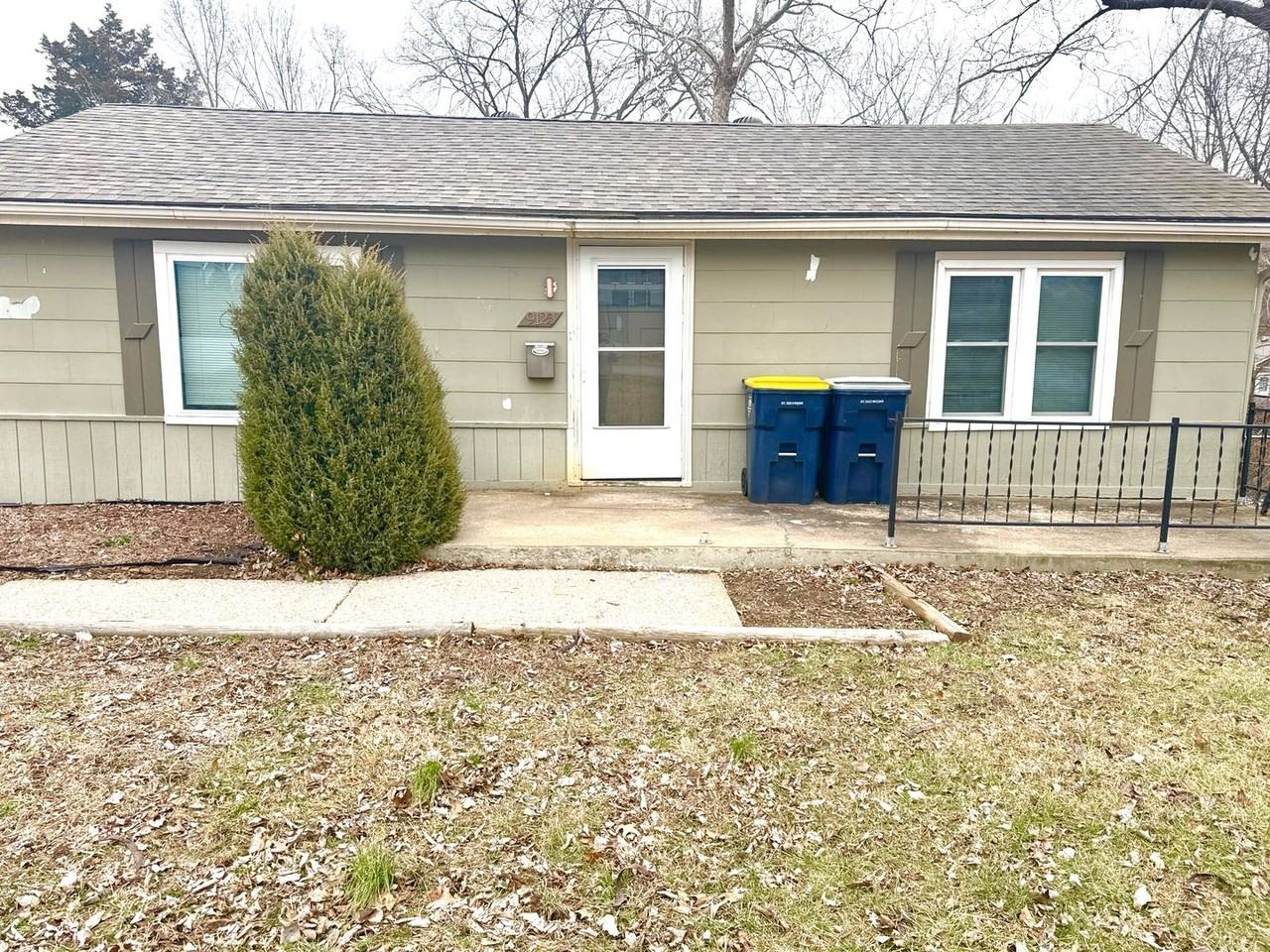 9125 Grand Ave - Photo 2 of 21