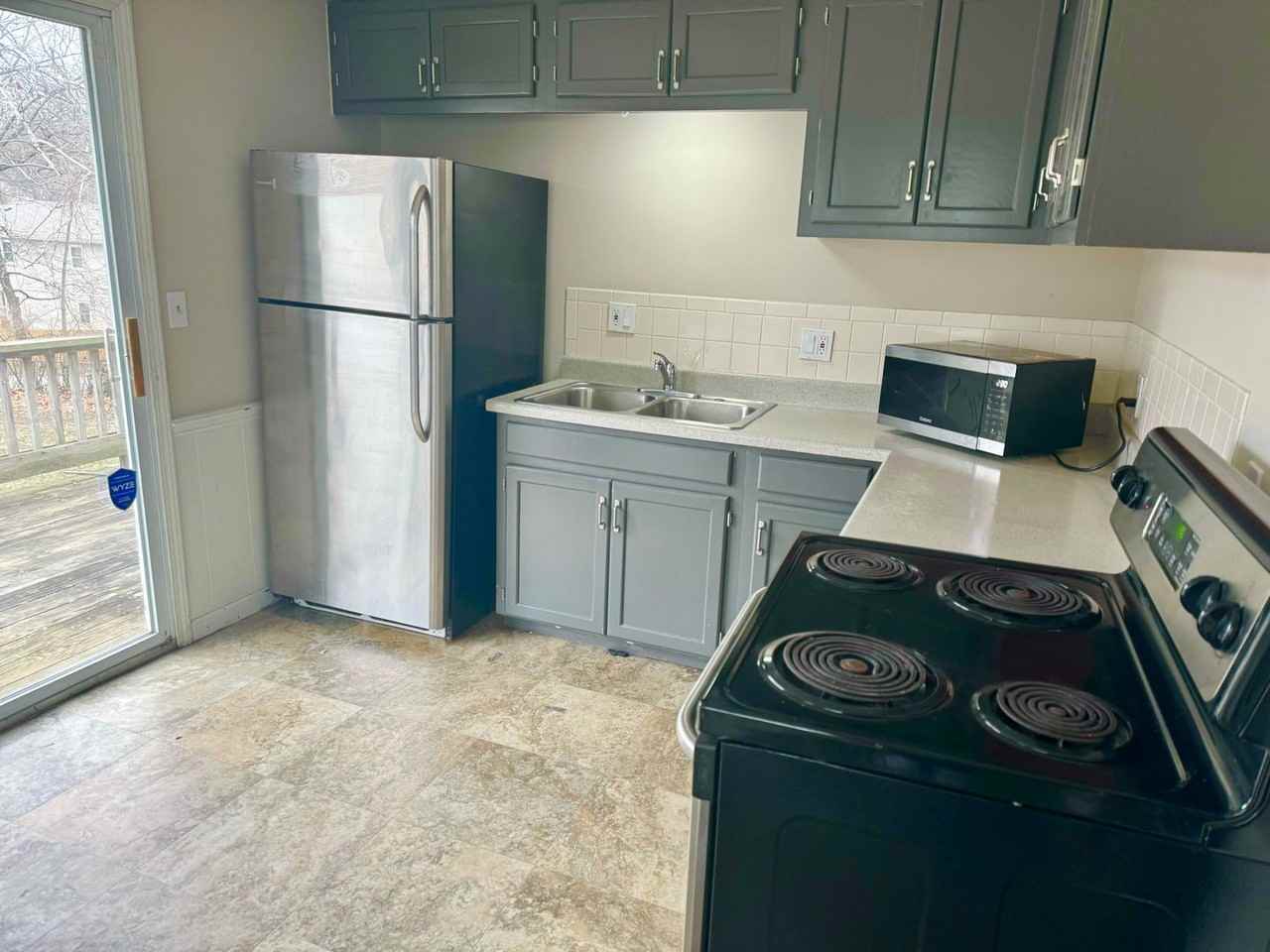 9125 Grand Ave - Photo 3 of 21