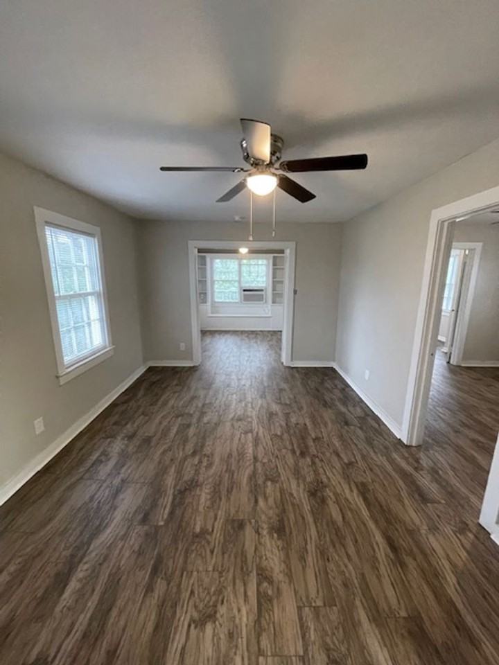 307 Rozelle Way #B - Photo 3 of 9