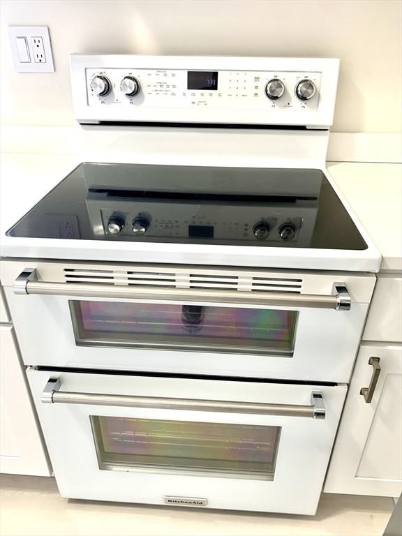 15 Linden Pl #1-3rdFL - Photo 2 of 12