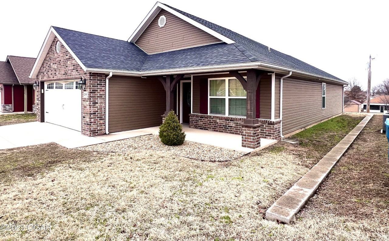 2515 S Willard Ave #NA - Photo 3 of 18