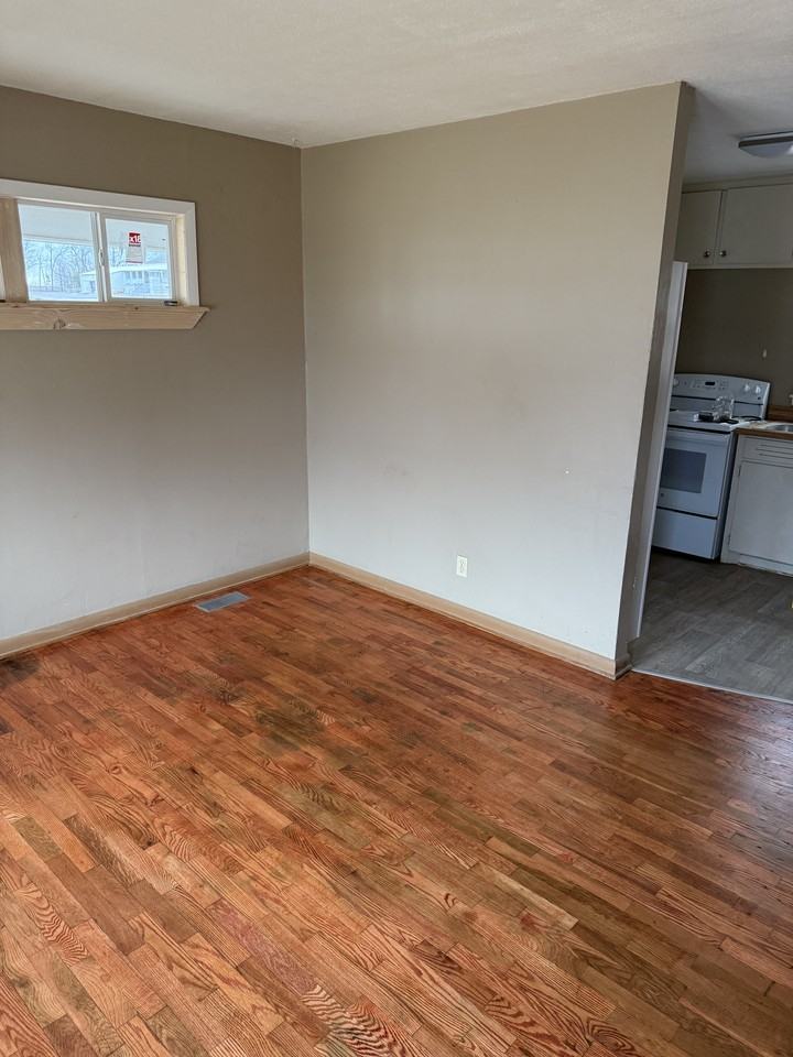 1620 W Ash Ave #1620 - Photo 3 of 20
