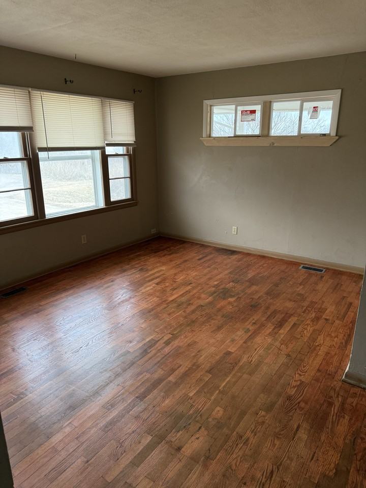1620 W Ash Ave #1620 - Photo 4 of 20