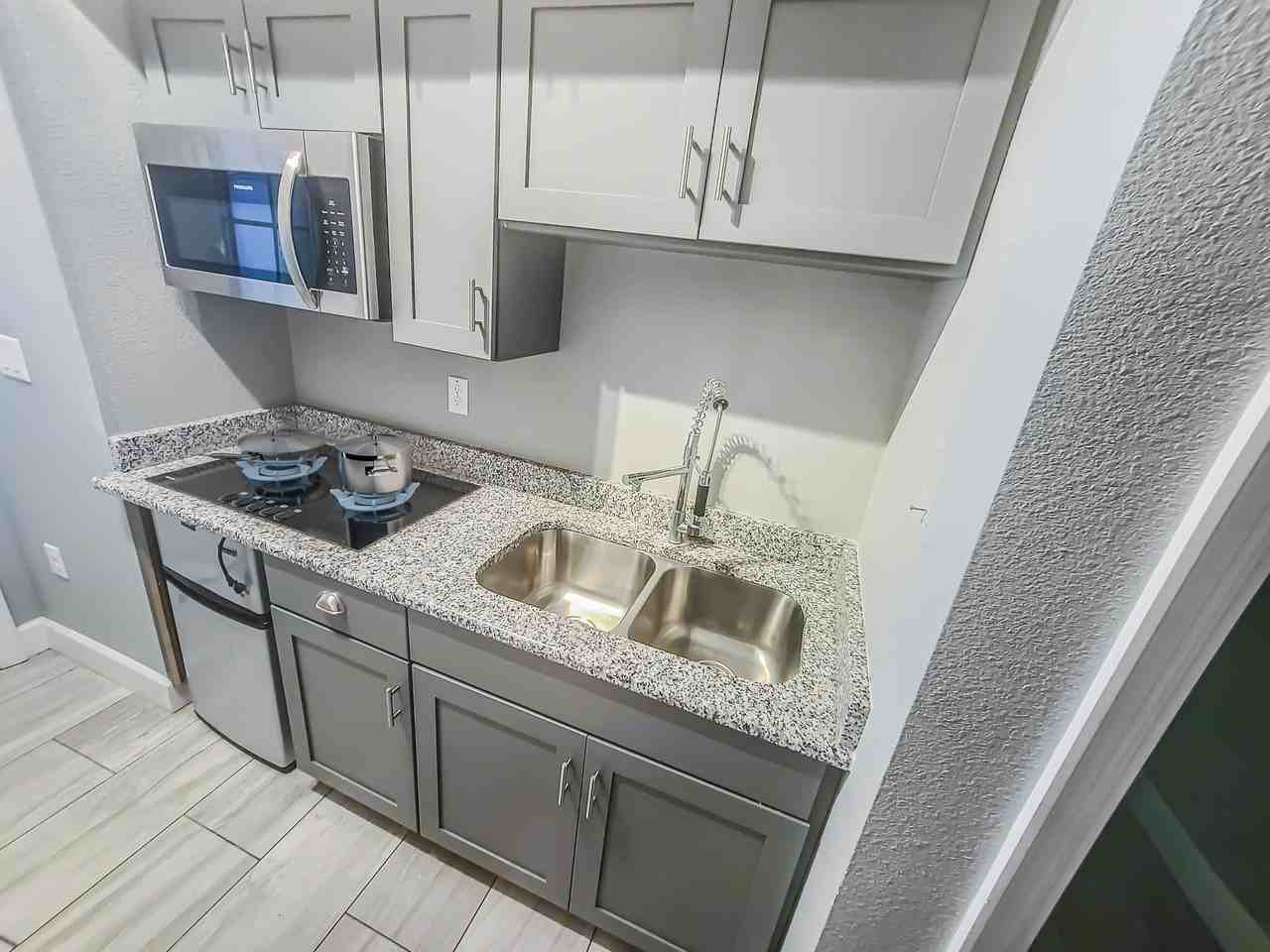 514 E Renfro St Unit B #NA - Photo 2 of 14