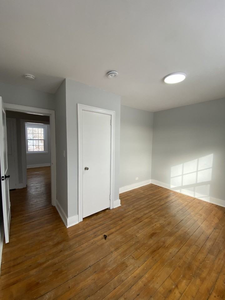 510 Stout Crt #1 - Photo 3 of 13