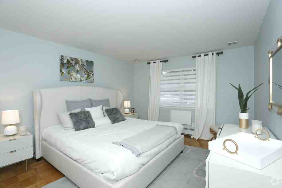 Raritan Crossing Apartment Homes - Photo 6 of 24