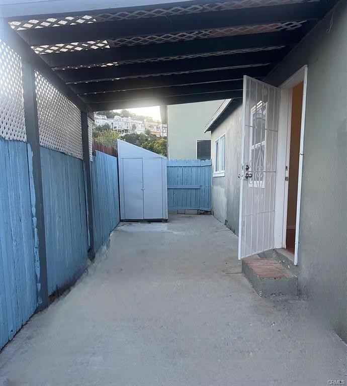 24235 Ocean Ave - Photo 2 of 8