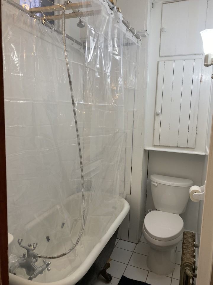 656 O'Connor Street #1 - Photo 4 of 4