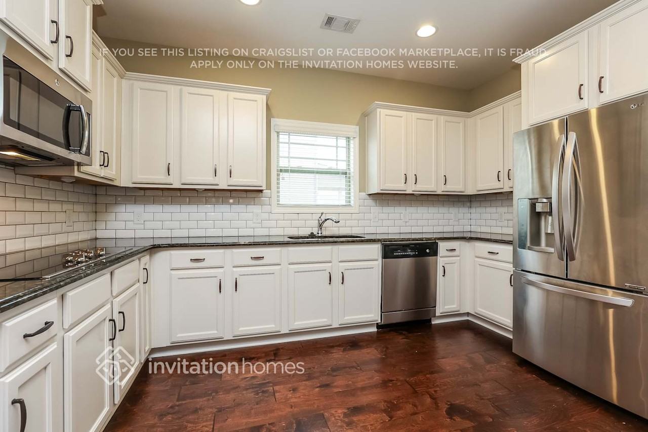 2921 Cason Ln - Photo 7 of 16