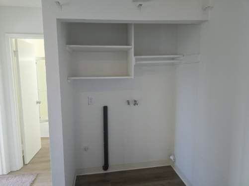 393 N Oak St ##F - Photo 6 of 9