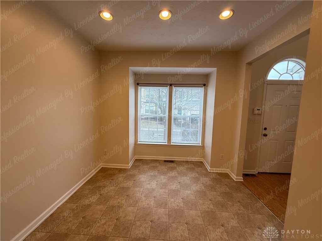 3834 Grant Ave - Photo 7 of 44