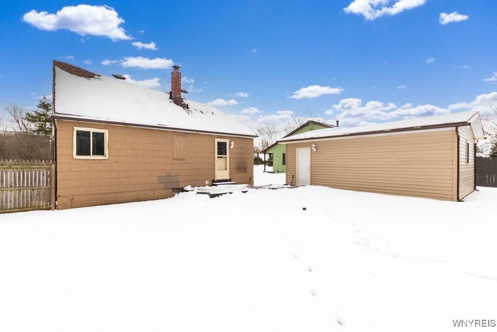 652 Alt Boulevard - Photo 2 of 46