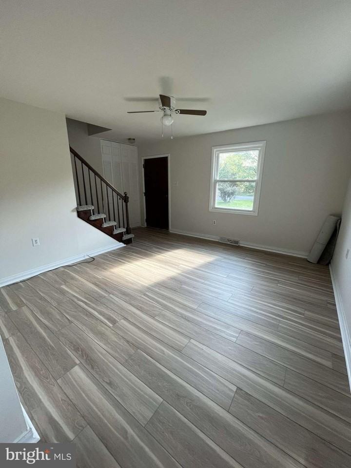 99 Wildflower Ln - Photo 3 of 18