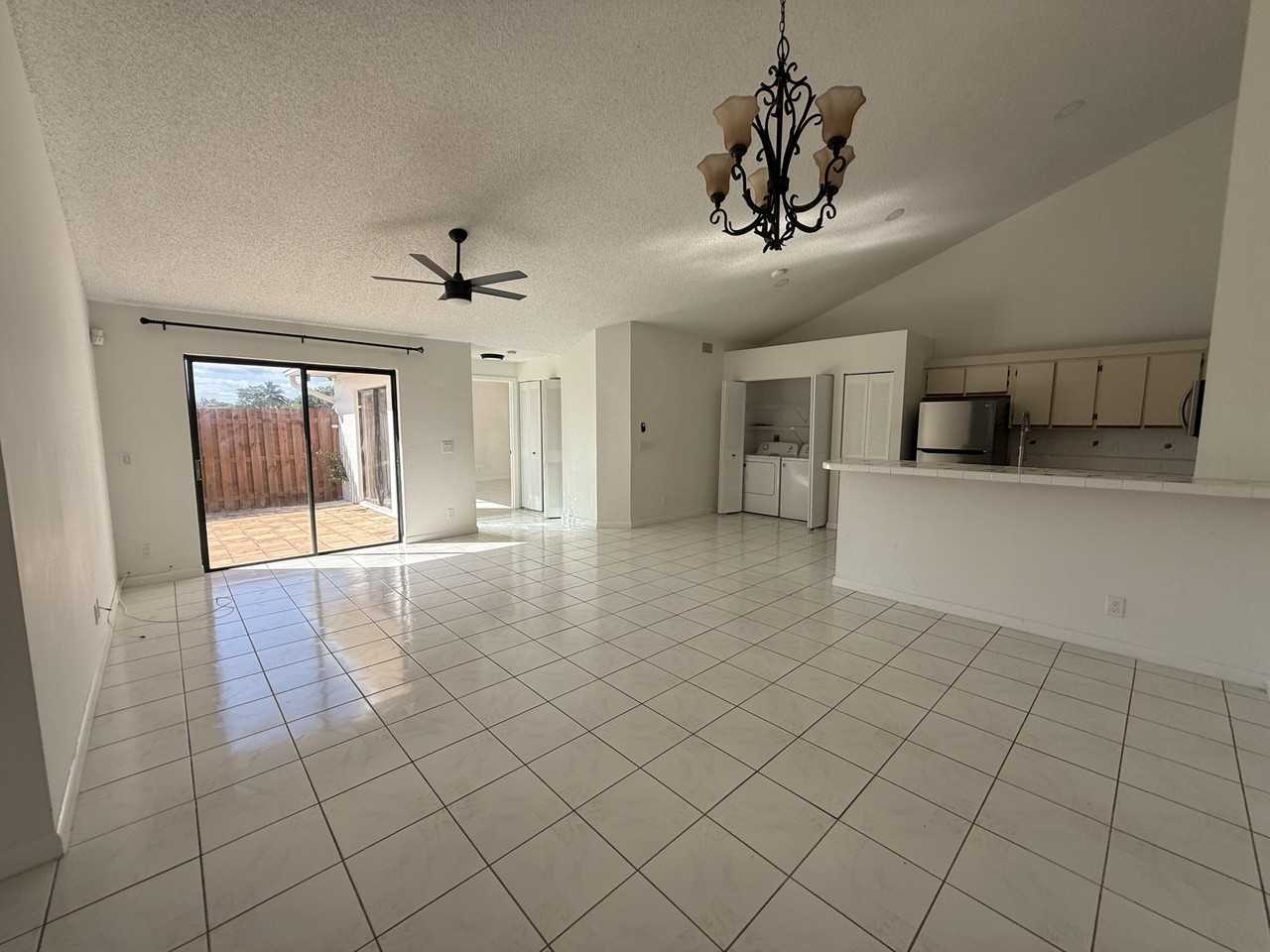 4345 Woodstock Dr - Photo 6 of 12