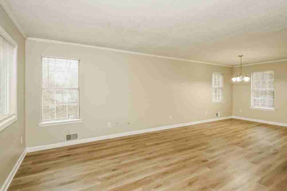 3486 Thompson Dr Nw - Photo 3 of 16
