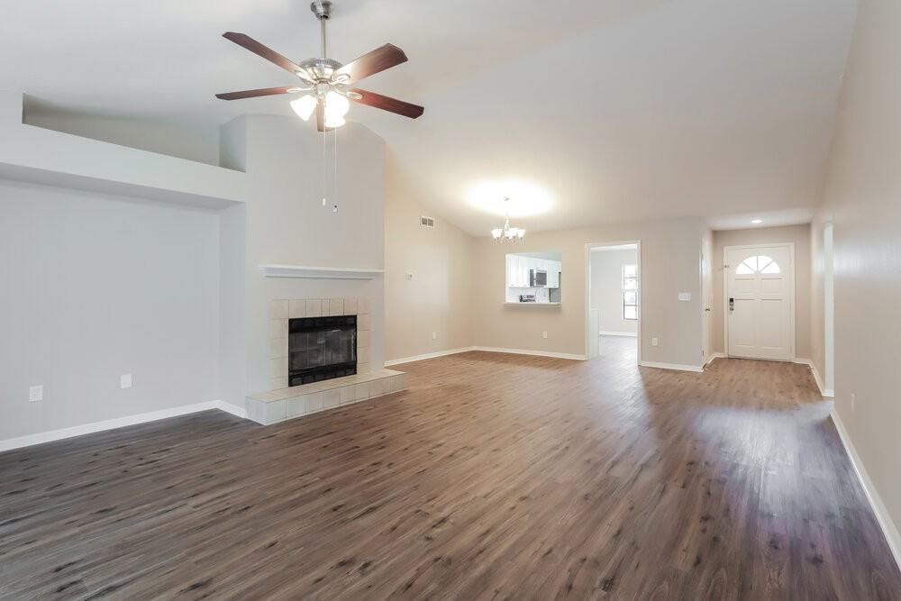 9735 Fox Chapel Rd - Photo 3 of 16