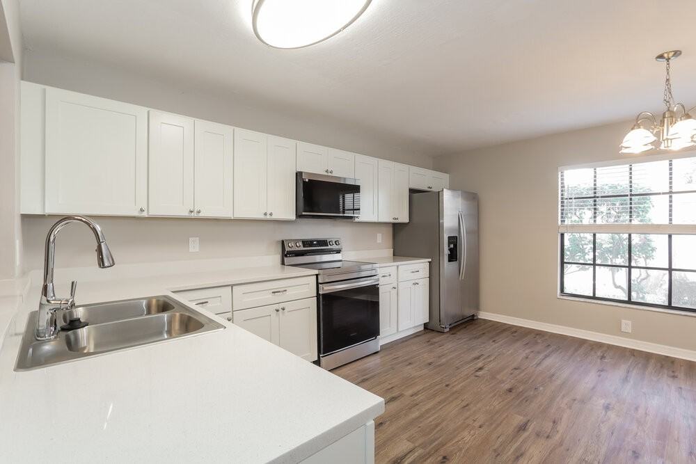 9735 Fox Chapel Rd - Photo 6 of 16