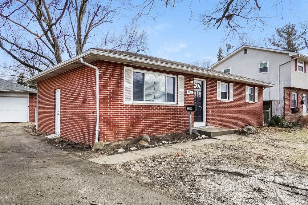 6136 Karl Rd - Photo 3 of 15