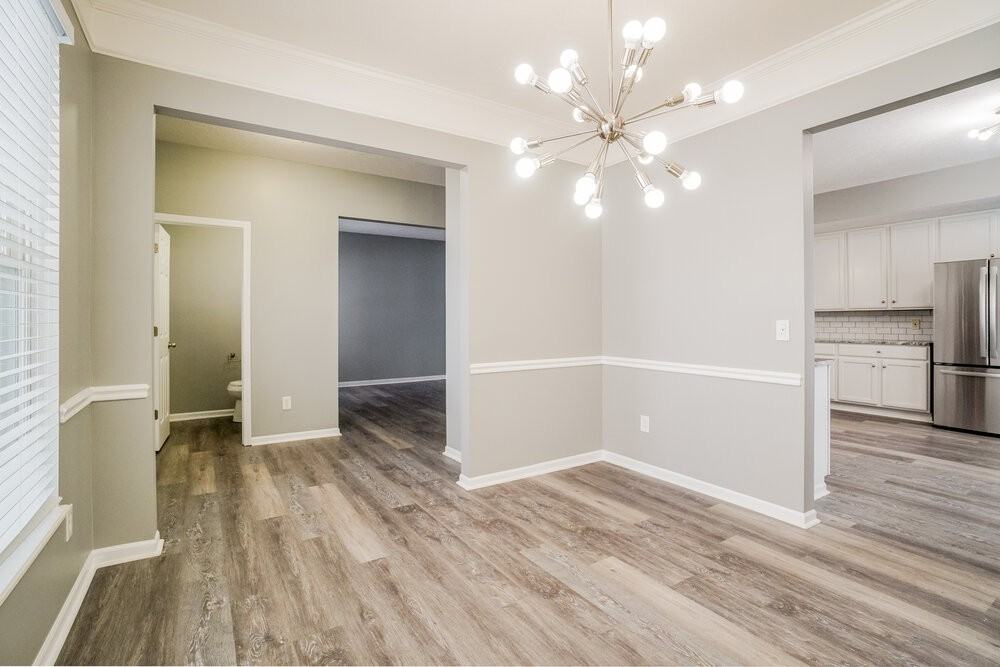 1924 Seaside Cir - Photo 7 of 17