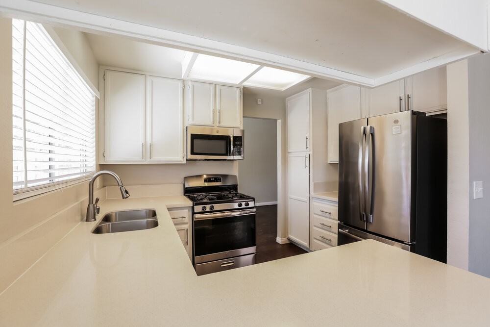 7749 Isley Ave - Photo 7 of 17