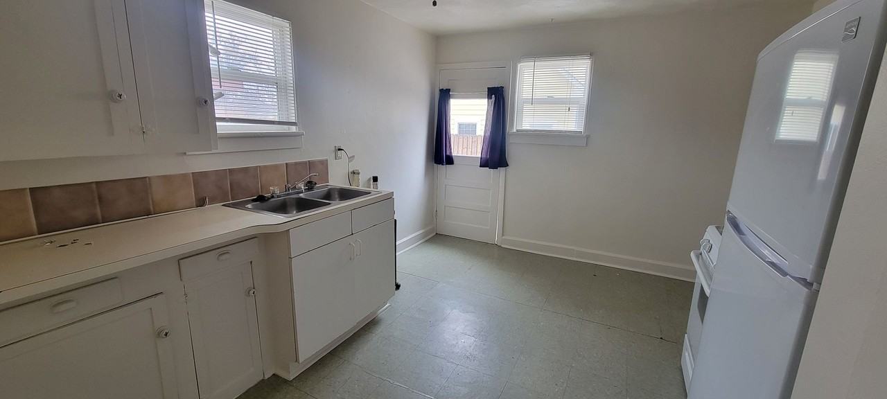 803 Phay Ave - Photo 5 of 8