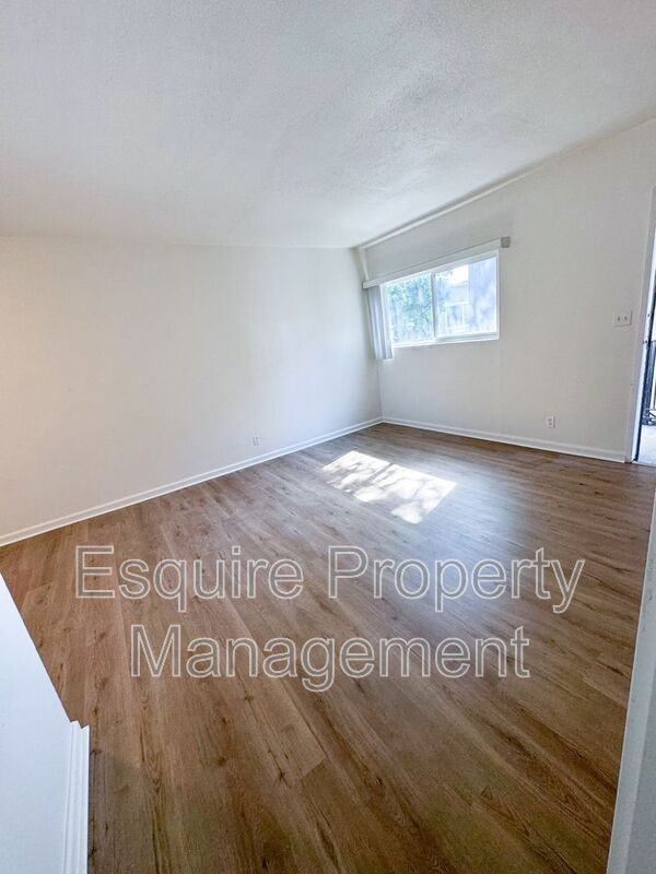 710 W Channel Islands Blvd #C11 - Photo 3 of 11