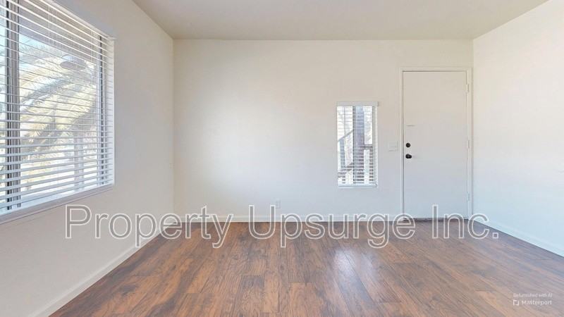 1625 Robinson St - Photo 6 of 13