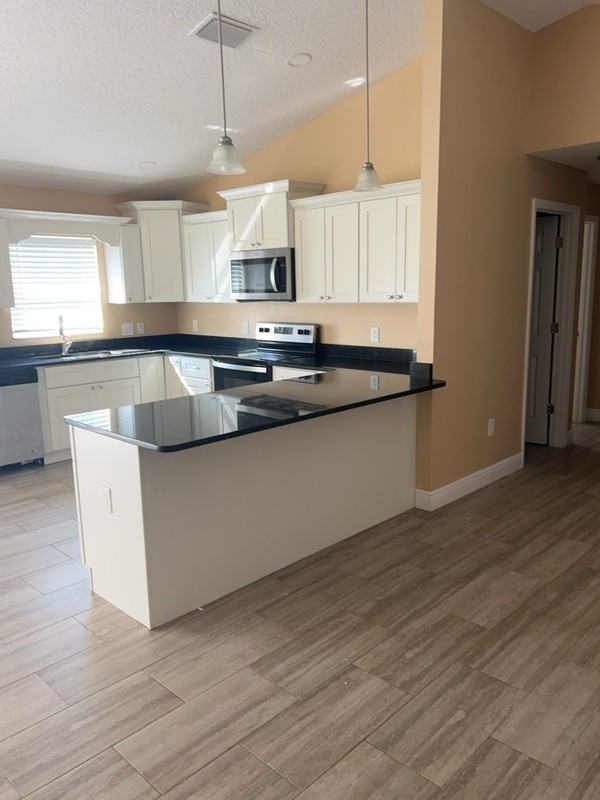 3732 W Wilburton Dr - Photo 2 of 11