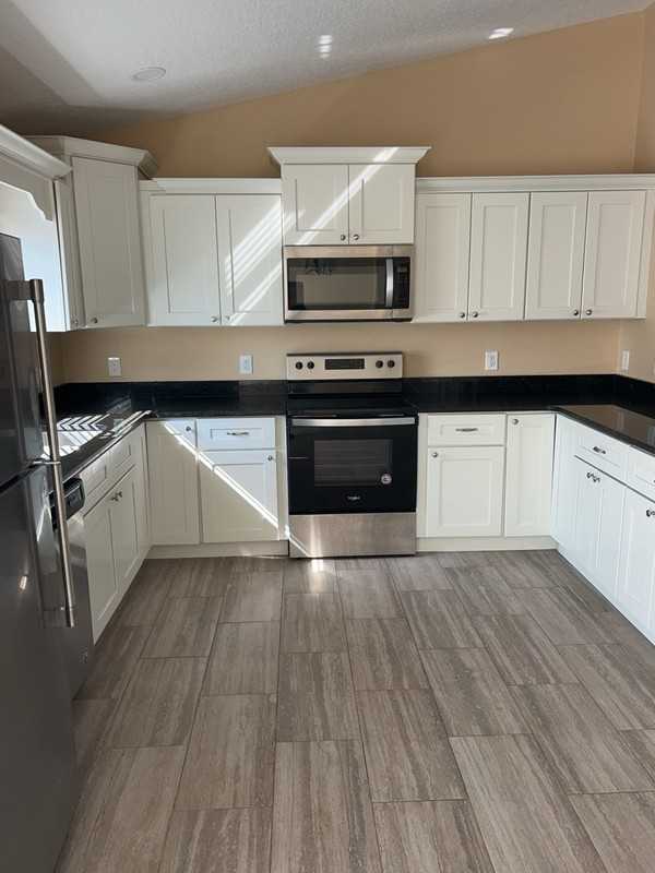 3732 W Wilburton Dr - Photo 3 of 11