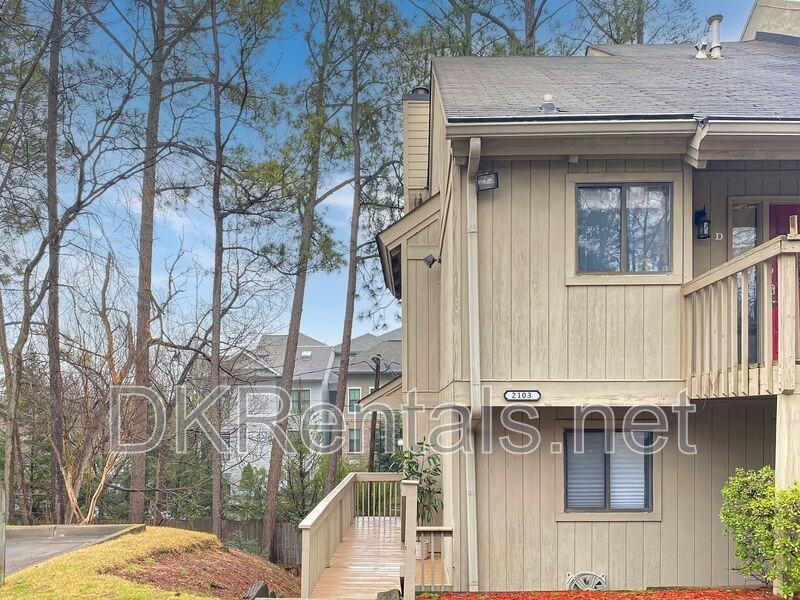 2103 Defoors Ferry Rd Nw #B - Photo 3 of 27