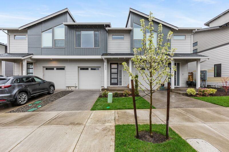 16392 Se Shimmering Leaf St - Photo 2 of 31