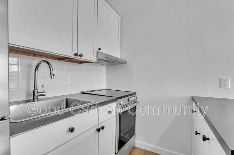 111 Porter Ave #209 - Photo 3 of 12