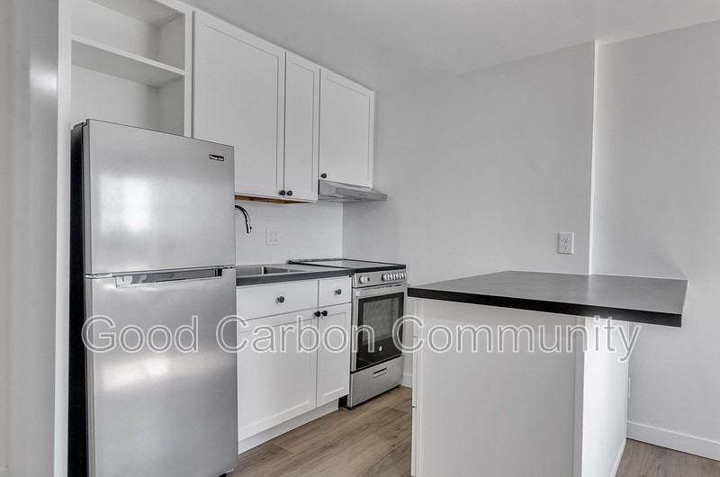 111 Porter Ave #209 - Photo 4 of 12