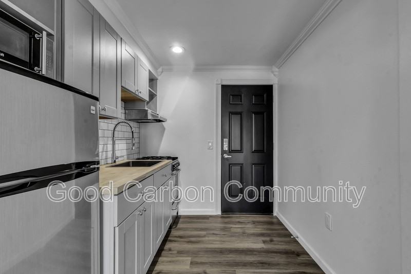 1725 Grand Island Boulevard #14 - Photo 2 of 5