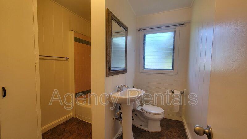 1114 Lunalilo St - Photo 6 of 8