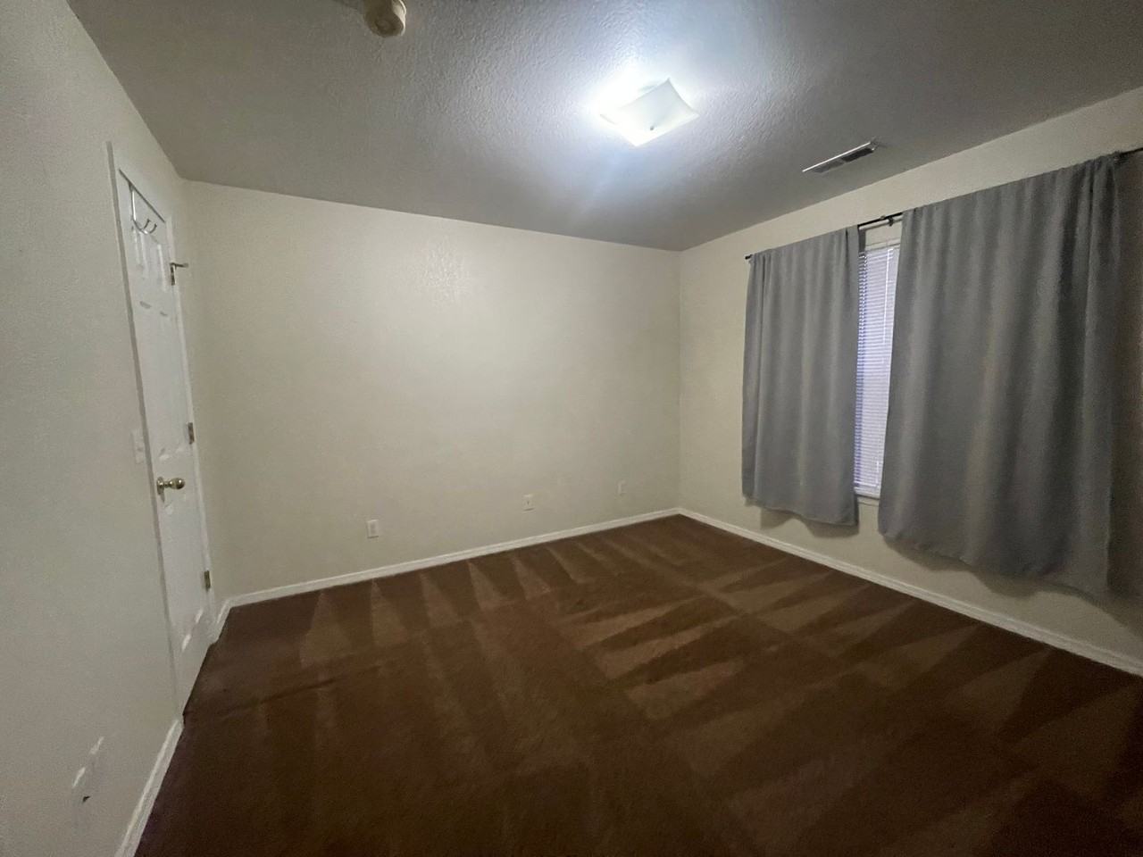200 Golfview Dr #5 - Photo 5 of 6