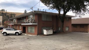 featured image of 300 N Mill St