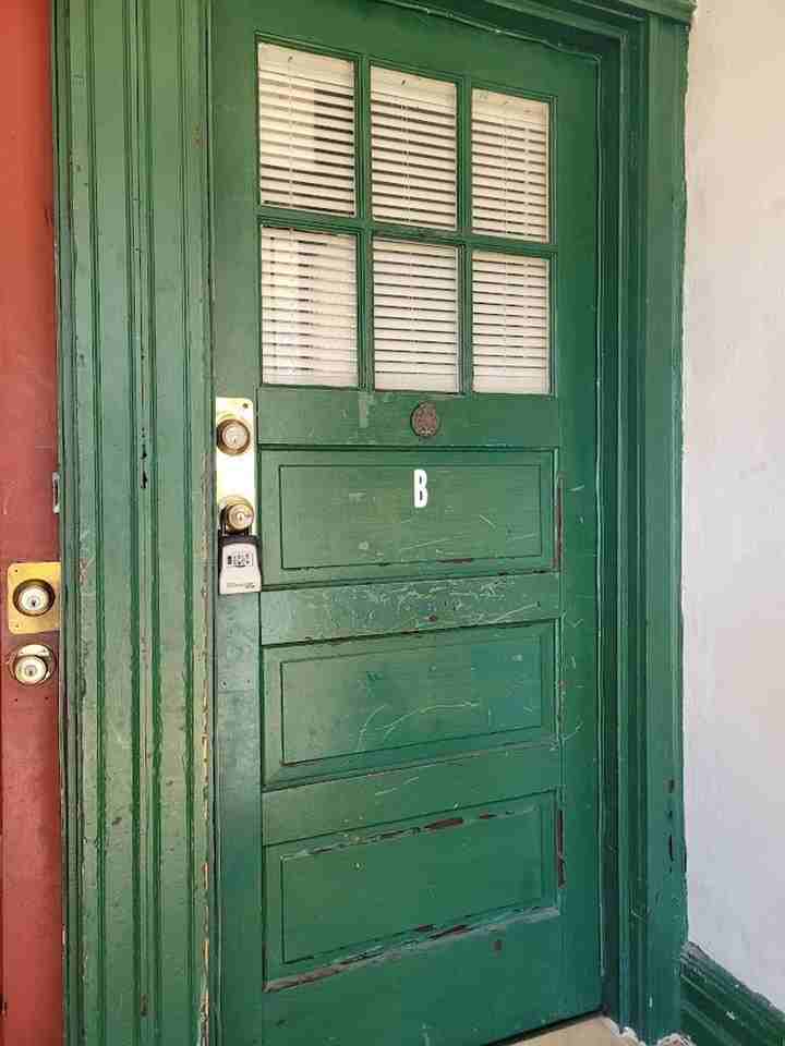 3223 Omohundro Ave #B - Photo 3 of 28