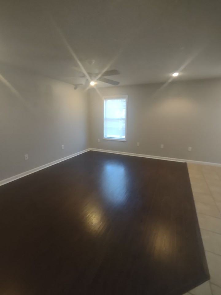 232 Tara Ct - Photo 3 of 16