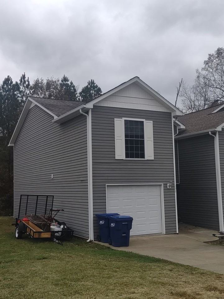 297 Tara Ct - Photo 3 of 17