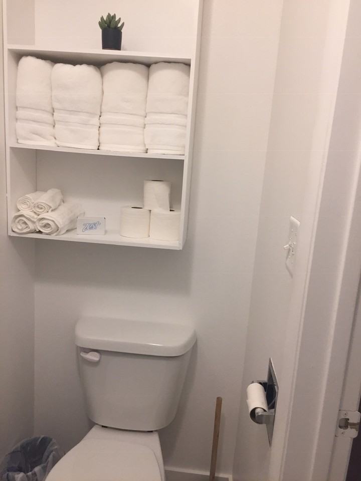 Campus Townhomes - Photo 7 of 10