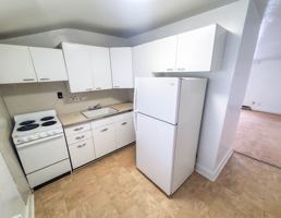 featured image of 263 W 8th St