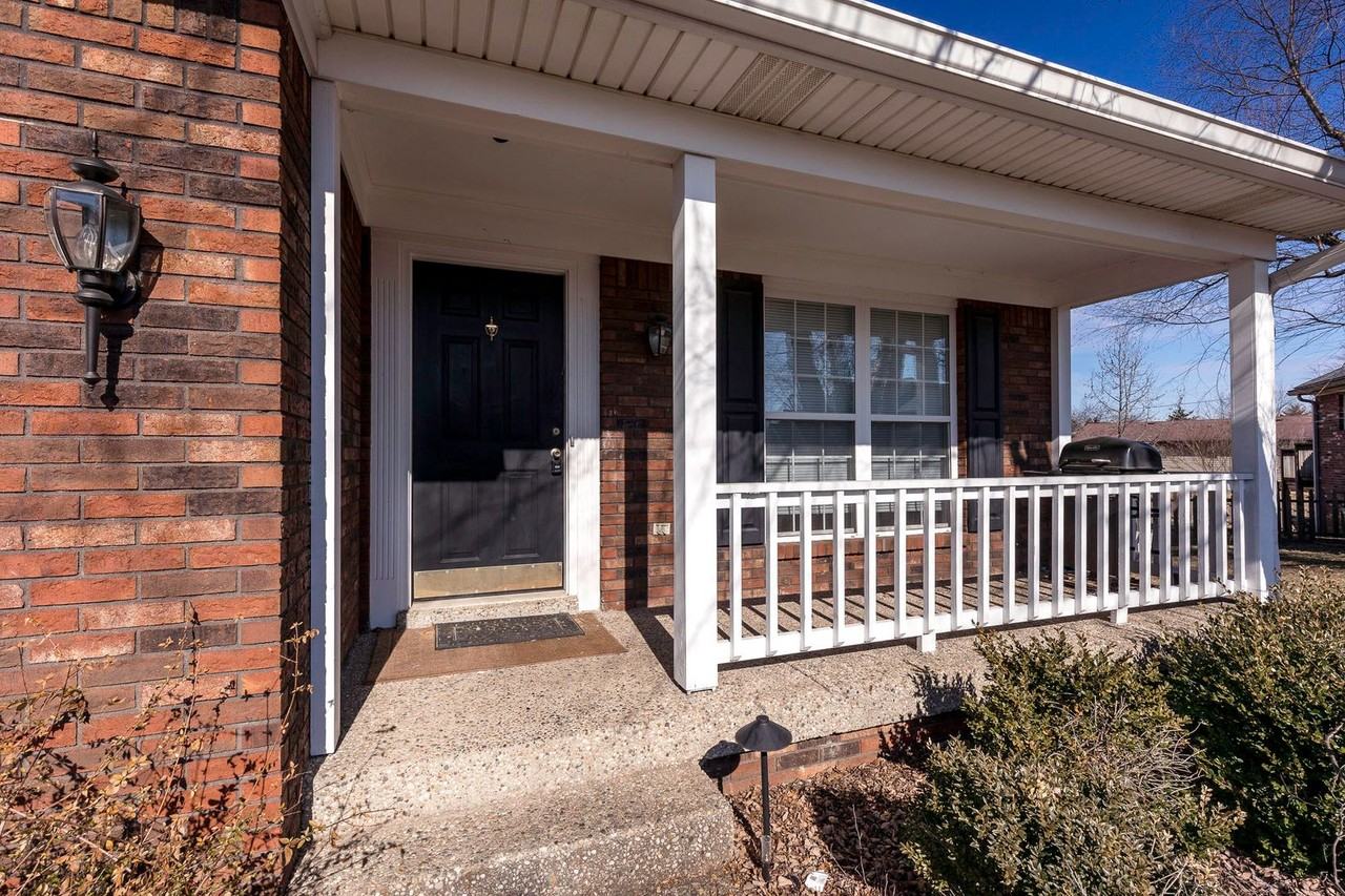 10117 John Ashley Ct - Photo 2 of 42