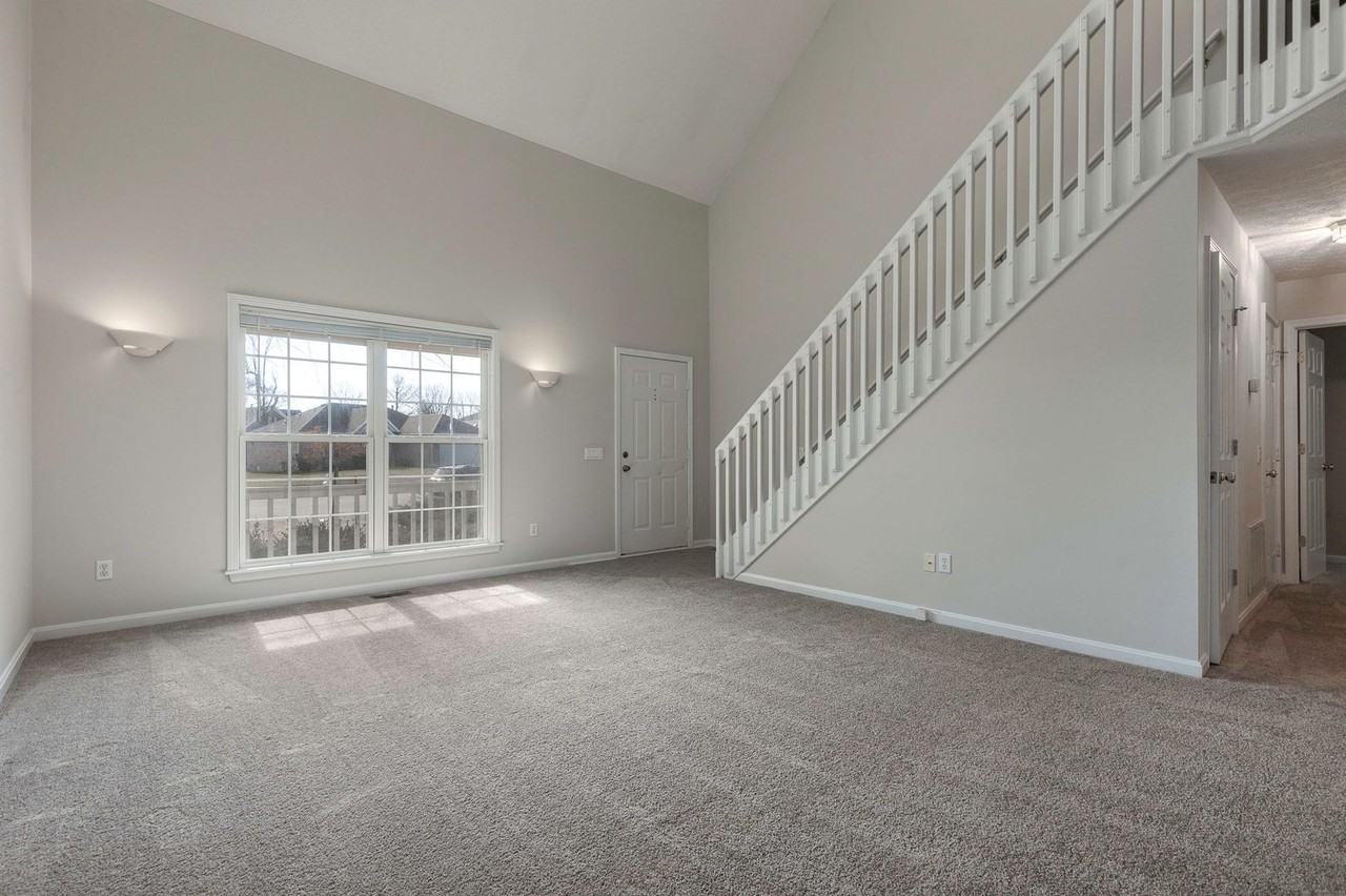 10117 John Ashley Ct - Photo 5 of 42