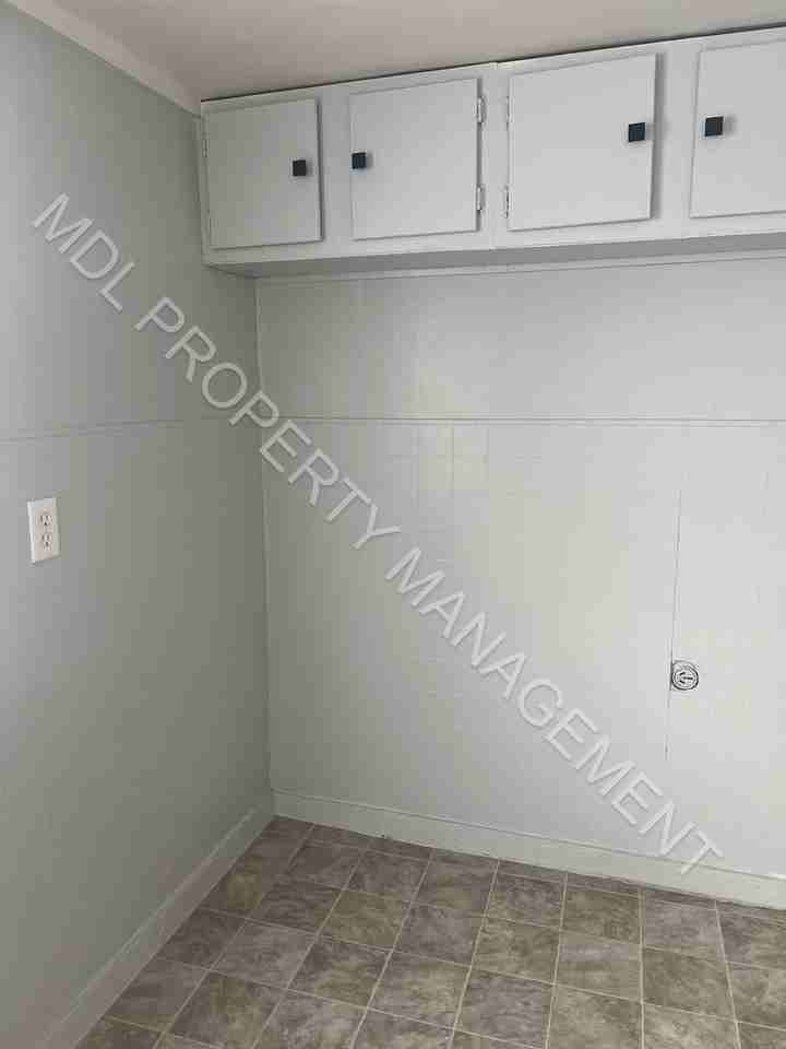 4175 Ring St - Photo 2 of 10